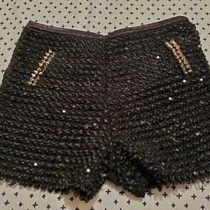 MINI BLACK SHORT